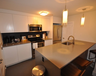 659 Massachusetts Ave Apt 1a - Photo Thumbnail 2