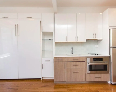 West 91st Street, Unit 1534 - Photo Thumbnail 1