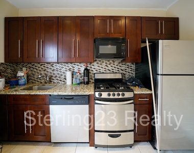 25-21 34th Street - Photo Thumbnail 2