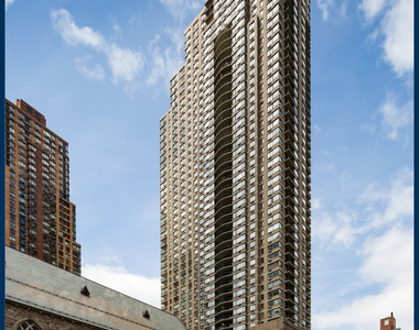 124 West 60th Street - Photo Thumbnail 8