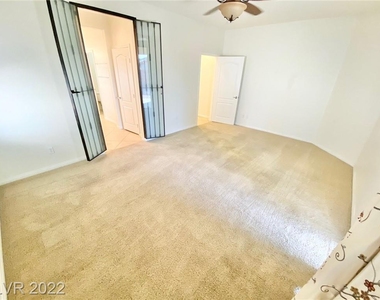 3709 Rocklin Peak Avenue - Photo Thumbnail 20