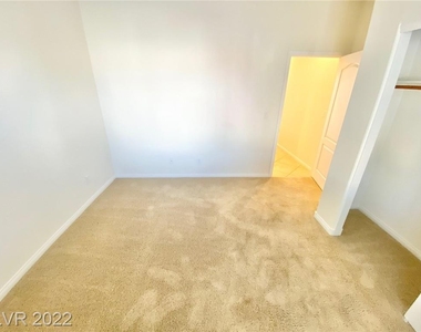 3709 Rocklin Peak Avenue - Photo Thumbnail 11