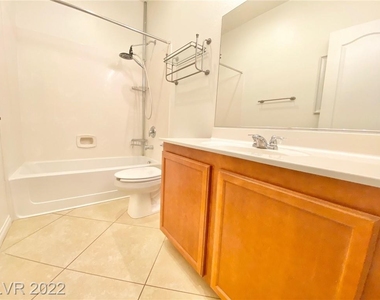 3709 Rocklin Peak Avenue - Photo Thumbnail 13