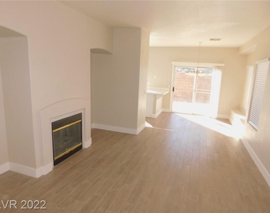 7075 Russell Ranch Avenue - Photo Thumbnail 2