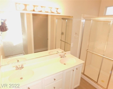 7075 Russell Ranch Avenue - Photo Thumbnail 13