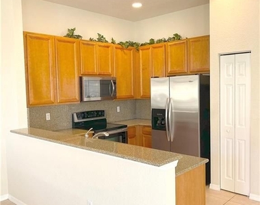 5751 Hampton Hills Blvd - Photo Thumbnail 2