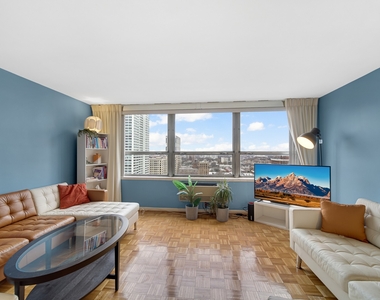 5530 S Shore Drive - Photo Thumbnail 3