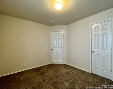 336 Longhorn Way - Photo Thumbnail 9