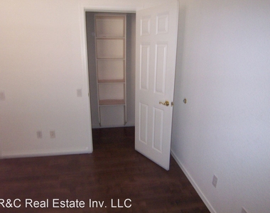 3022 E. Buena Vista Dr. - Photo Thumbnail 17