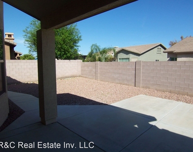 3022 E. Buena Vista Dr. - Photo Thumbnail 24