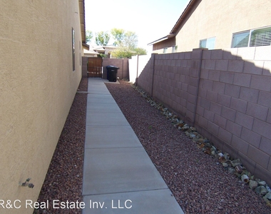 3022 E. Buena Vista Dr. - Photo Thumbnail 27