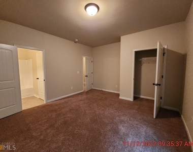 409 Louise Way - Photo Thumbnail 5