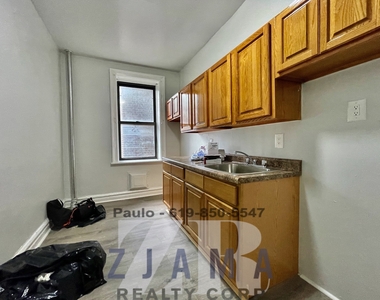 1745 Caton Avenue - Photo Thumbnail 4