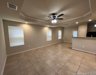 6623 Mia Way - Photo Thumbnail 1