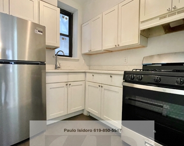 148 Parkside Avenue - Photo Thumbnail 2