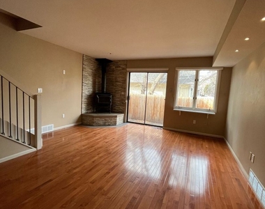 1039 Maxwell Ave #5 - Photo Thumbnail 20