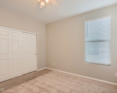 43250 W Delia Boulevard Unit - Photo Thumbnail 11