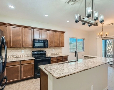 1026 Dove Tree Avenue Unit - Photo Thumbnail 4