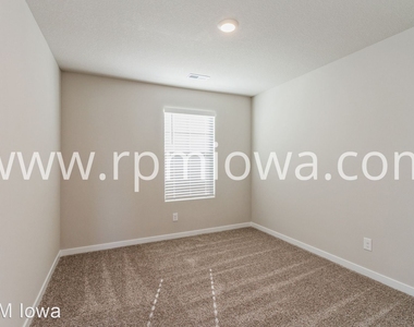 2403 Sw 23rd Street - Photo Thumbnail 8