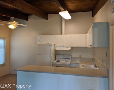 476 E Lassen Ave - Photo Thumbnail 21