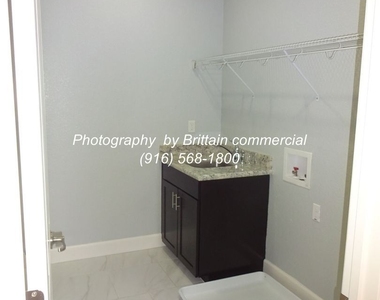 624 Saint Armel Place - Photo Thumbnail 11