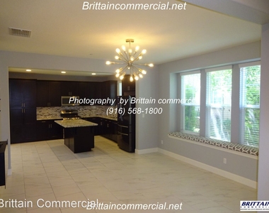 624 Saint Armel Place - Photo Thumbnail 3