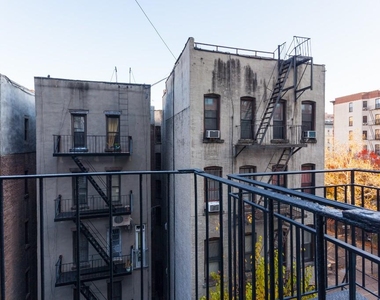 323 West 16th Street - Photo Thumbnail 8