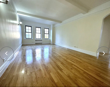 95 Christopher Street - Photo Thumbnail 6