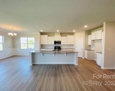 13000 Canterbury Castle Drive - Photo Thumbnail 4