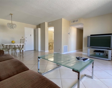 3161 S Ocean Dr - Photo Thumbnail 2