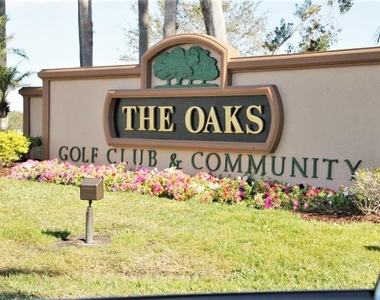 1530 The Oaks Boulevard - Photo Thumbnail 24