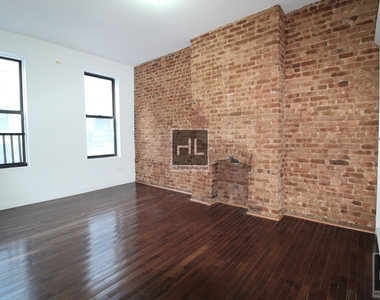 862 Flatbush Avenue - Photo Thumbnail 2