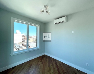 576 Grand Street - Photo Thumbnail 11