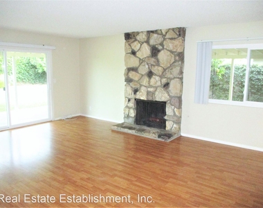 2651 N. Fairmont Avenue - Photo Thumbnail 1