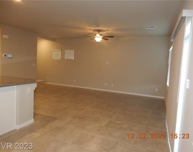 5312 Appledale Street - Photo Thumbnail 9