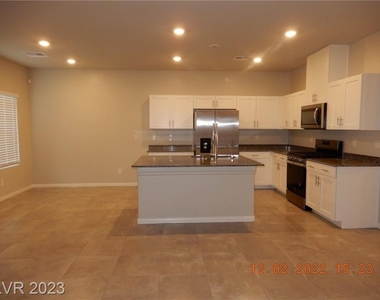 5312 Appledale Street - Photo Thumbnail 6