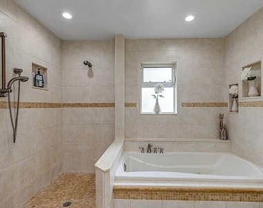 5461 Ne 21st Terrace - Photo Thumbnail 22