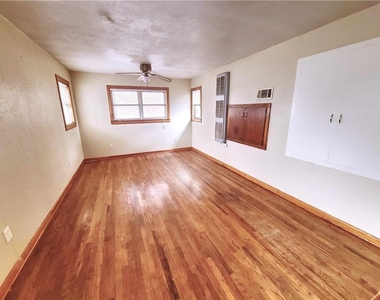 3805 Linda Avenue - Photo Thumbnail 9