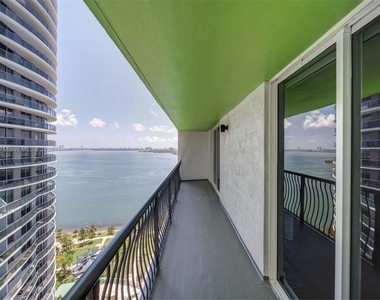 1756 N Bayshore Dr - Photo Thumbnail 0