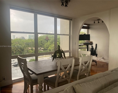 1865 Brickell Ave - Photo Thumbnail 4