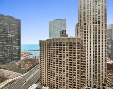 600 N Lake Shore Drive - Photo Thumbnail 41