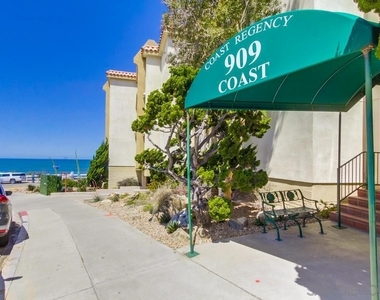 909 Coast Blvd - Photo Thumbnail 0