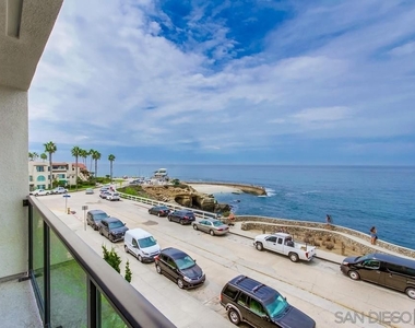 909 Coast Blvd - Photo Thumbnail 43