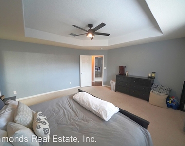 258 Arcadia Place - Photo Thumbnail 33