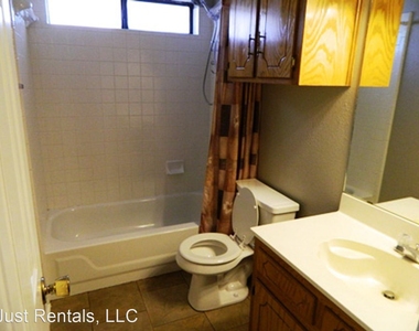 4505 Bluestem Ln - Photo Thumbnail 13