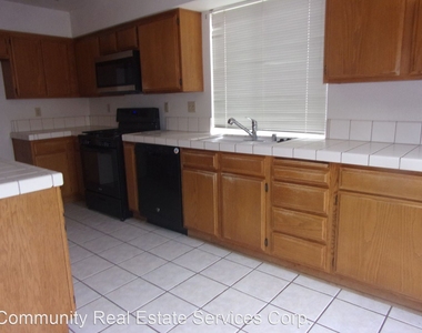 124 Colby Ct. Vacaville, Ca 95687 - Photo Thumbnail 9