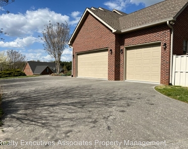 2224 Monticello Drive - Photo Thumbnail 2