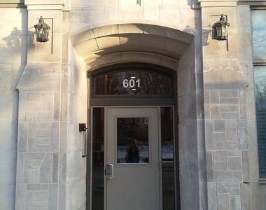 601 W. Oak St - Photo Thumbnail 0