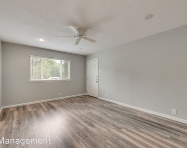 4718 Reiger Avenue Apt. 104 - Photo Thumbnail 2