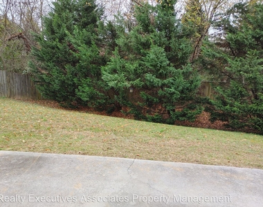 7208 Kennon Springs Lane - Photo Thumbnail 22